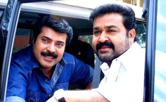 Mammootty & Mohanlal's epic selfie with stars goes VIRAL!